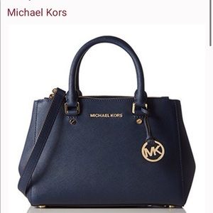 MICHAEL KORS LARGE SUTTON
SAFFIANO LEATHER SATCHEL BAG